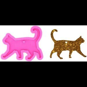 Glossy Shiny Walking Cat Shape Keychain Necklace Silicone Mold with Hole for DIY